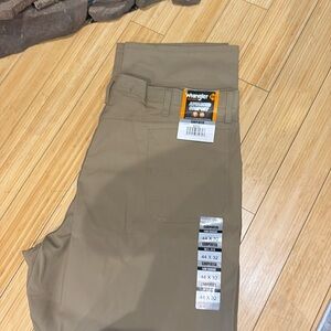 Wrangler Flame Resistant Advanced Comfort